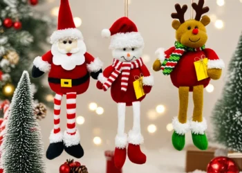 Top Holiday Plush Ornaments to Brighten Your Christmas Tree in 2026