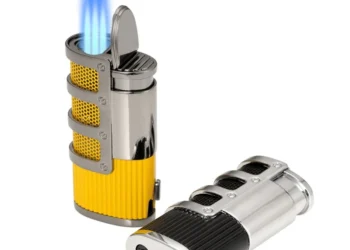Expert Review of the Ultimate Three Flame Cigar Lighter for Precision Lighting