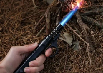 Top Portable Jet Flame Lighter for Windproof and High-Heat Outdoor Use